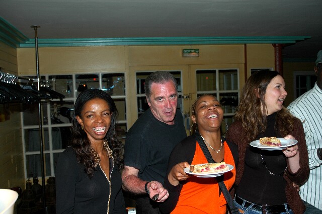 min 2006 05 02 latino 122